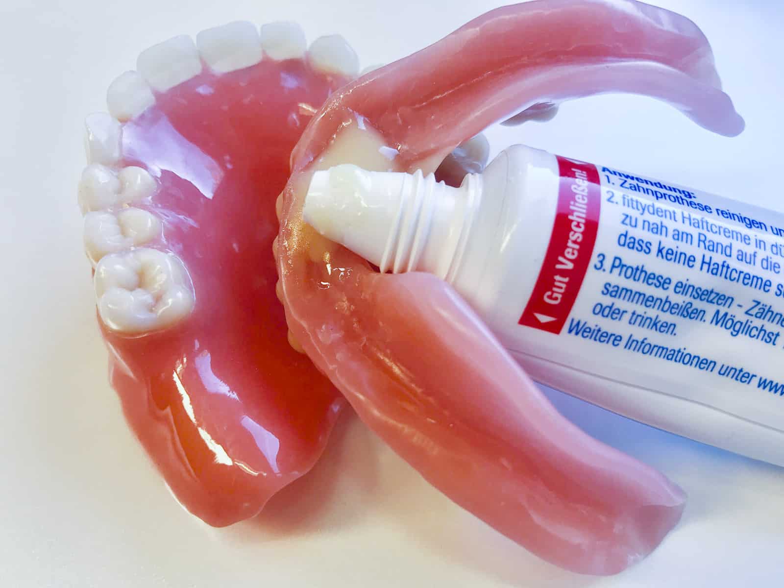 Haftcreme Zahnprothesen - 00002